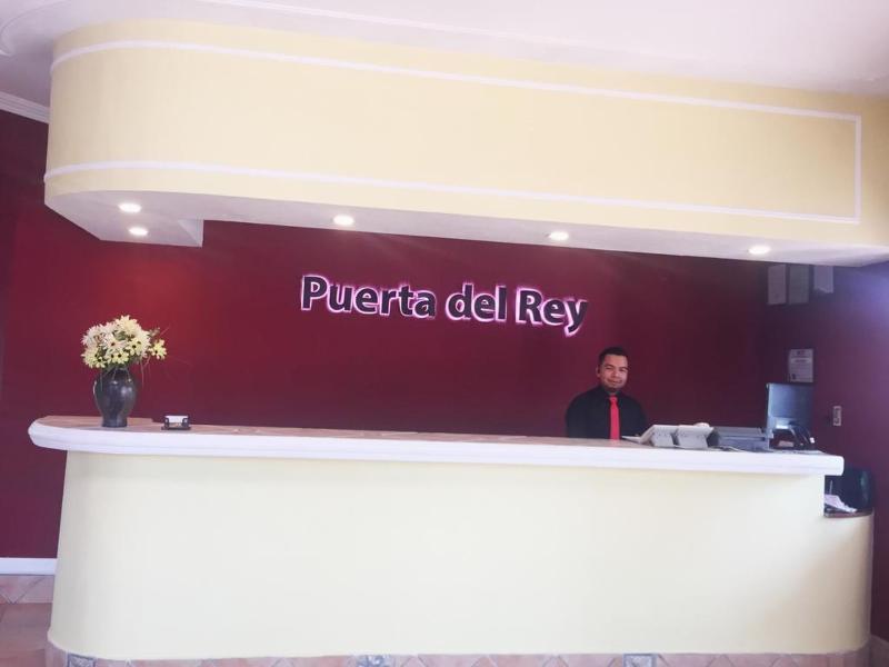 Puerta De Hierro Hotel Санта-Крус-де-ла-Сьерра Экстерьер фото